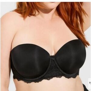 Torrid Strapless Lightly Lined Smooth Straight Back Strapless Bra SZ 42DDD Black
